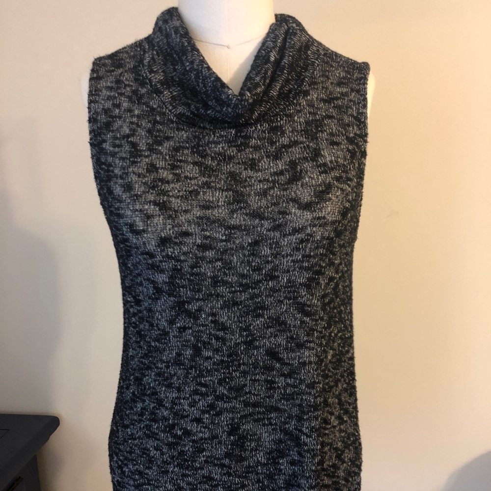 Dee Elle cutout sweater top